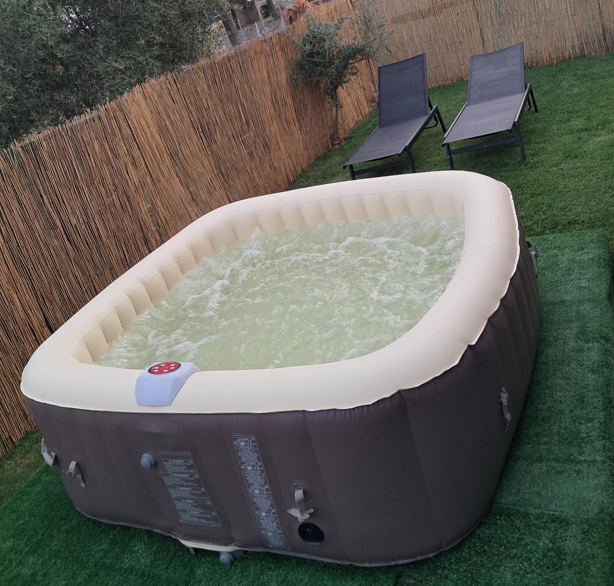 Appartamento Pasiga - Private Jacuzzi - Telti Esterno foto